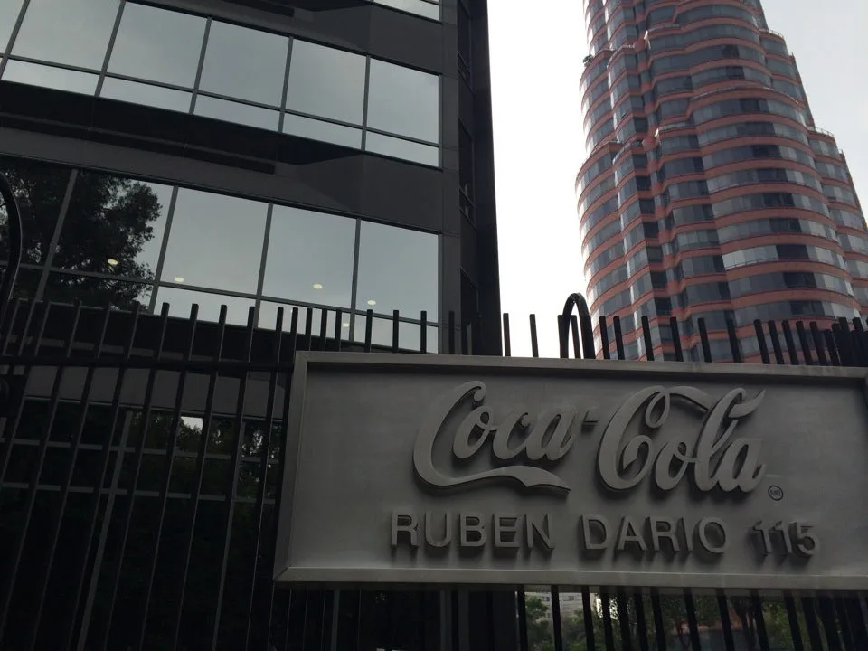 Acceso al Corporativo Coca-Cola, Rubén Darío 115, Ciudad de México