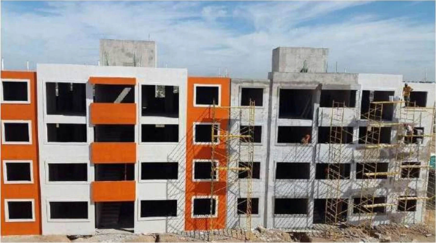 Edificios con moldes de aluminio · fotografía de obra